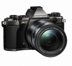 Andorra-Olympus E-M5 Mark II Limited Edition Titanium+14-150mm 1:4.0-5.6 II